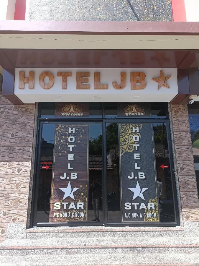 Hotel Jb Star Māndvi Eksteriør bilde
